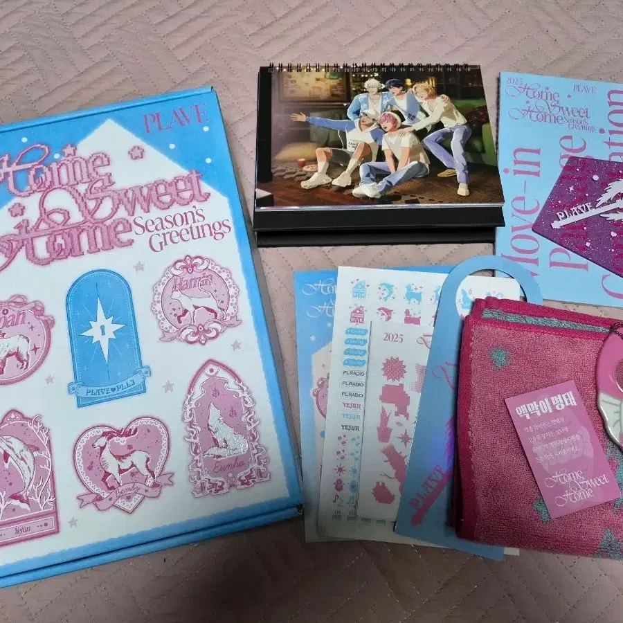 PLAVE 2025 seasons greetings components | Bunjang Global