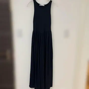 ZARA 네이비 슬리브리스 니트 롱 원피스