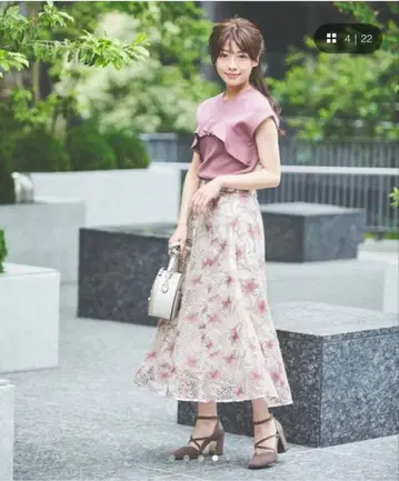 Noela 노엘라 메쉬 자수 플레어 스커트 스커트 꽃무늬 핑크 스커트