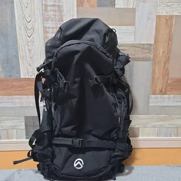 THE NORTH FACE SUMMIT SERIES