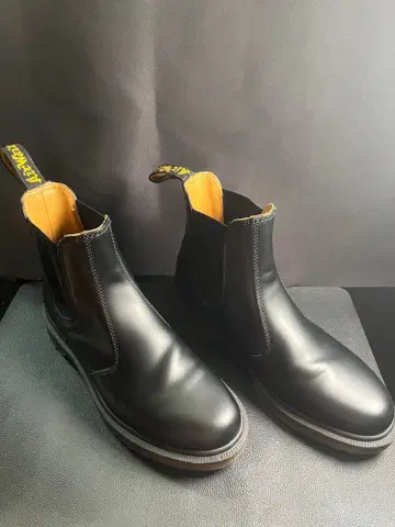 닥터마틴 10297 첼시 부츠 사이드 고어 UK8