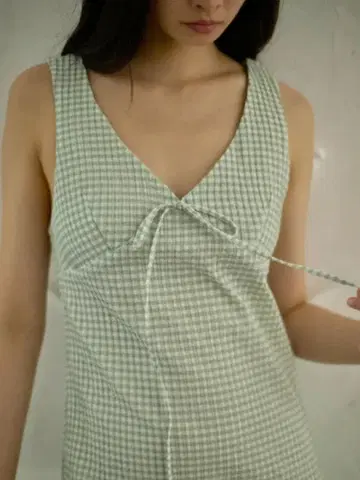로자리 문 바디 핏 드레스 그린 레귤러