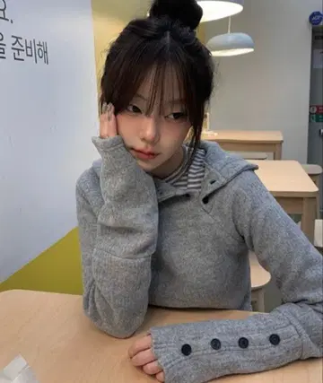 anyonemore 그레이 후드 부착 니트 스웨터
