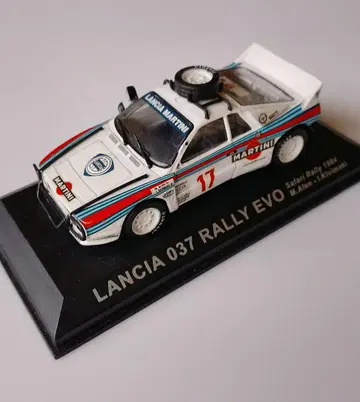 LANCIA 037 RALLY EVO 미니카