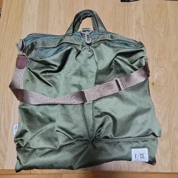 F/CE. 올리브 그린 헬멧 백