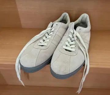 Reproduction of found 리프로덕션 오브 파운드