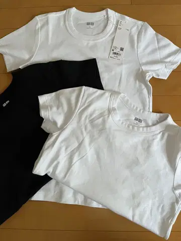 UNIQLO U 반팔 T셔츠 M사이즈 2장 L사이즈 1장 세트
