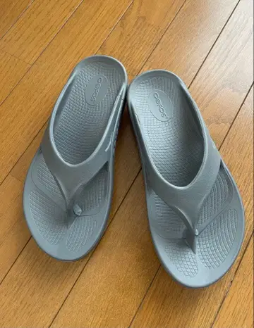 OOFOS 비치 샌들 그레이 M6/W8