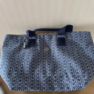 Kipling 네이비 토트백 파우치 포함