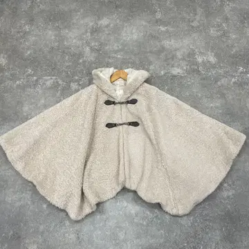 axes femme 엑시즈팜 보아 판초 택 포함 새상품급