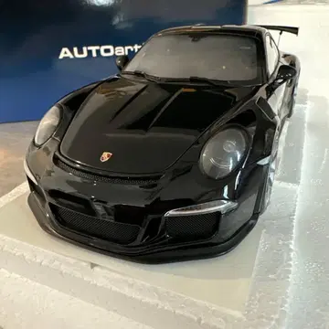 오토아트 포르쉐 911 GT3 RS