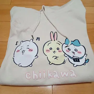 치이카와 긴팔 후드티