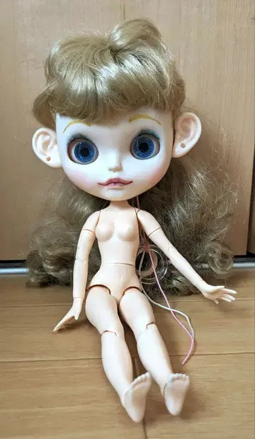 인형 작가님 커스텀 아이시돌 본체 블론드 컬 미인님
