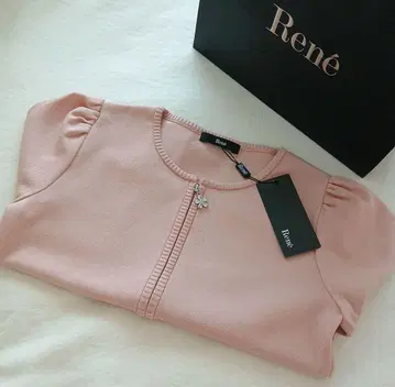 미사용 새상품 Rene 플라워 비쥬 집업 가디건 핑크