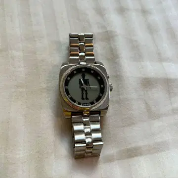 FOSSIL BIG TIC 로봇 손목시계