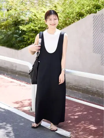 새상품 SLOBE IENA U넥 오버롤 스커트 36 블랙