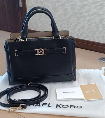 MICHAEL KORS 블랙 핸드백