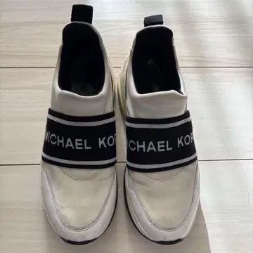 MICHAEL KORS 슬립온 스니커즈 화이트/블랙