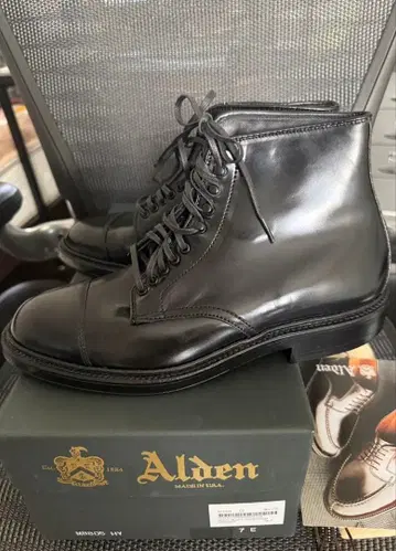 새상품 박스 포함 ALDEN 알든 코도반 부츠