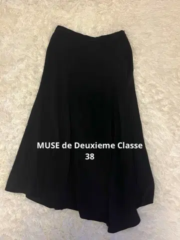 MUSE de Deuxieme Classe 비대칭 플레어 스커트 블랙