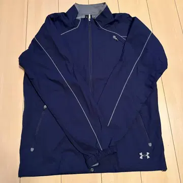 미사용 언더아머 UNDER ARMOUR 자켓(XL)
