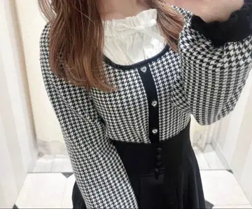 evelyn 하트 비쥬 니트 블랙