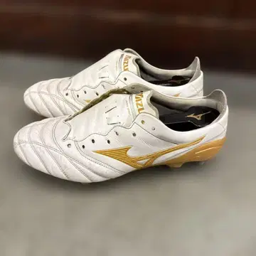 미즈노 모렐리아 네오 4 축구화 화이트/골드