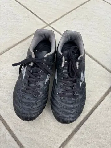 Mizuno Morelia Neo 블랙 축구화 22.5cm