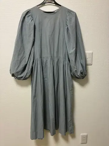 이토 후쿠오카 퍼프 슬리브 원피스