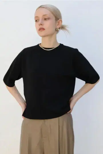 야마다야 Aga 블랙 니트 반팔 상의