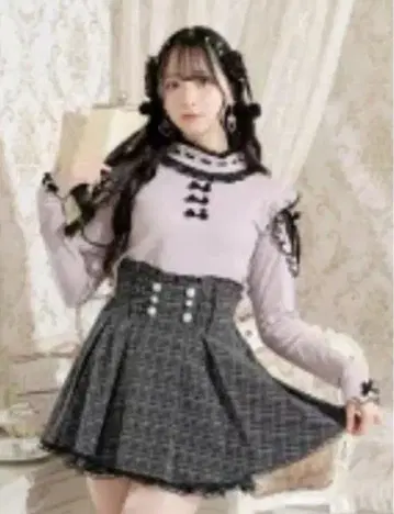 노에미 프릴 긴팔 상의