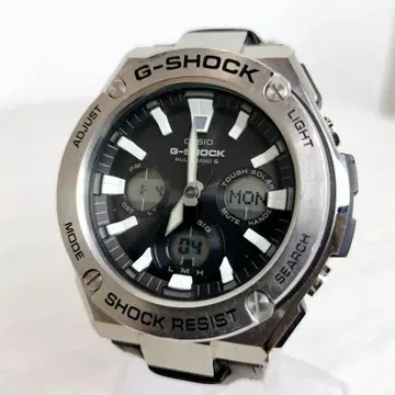 새상품급 CASIO G-SHOCK GST-W130L 전파 솔라 터프 솔라