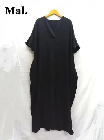 Mal. / 말 블랙 / 블랙 반팔 원피스