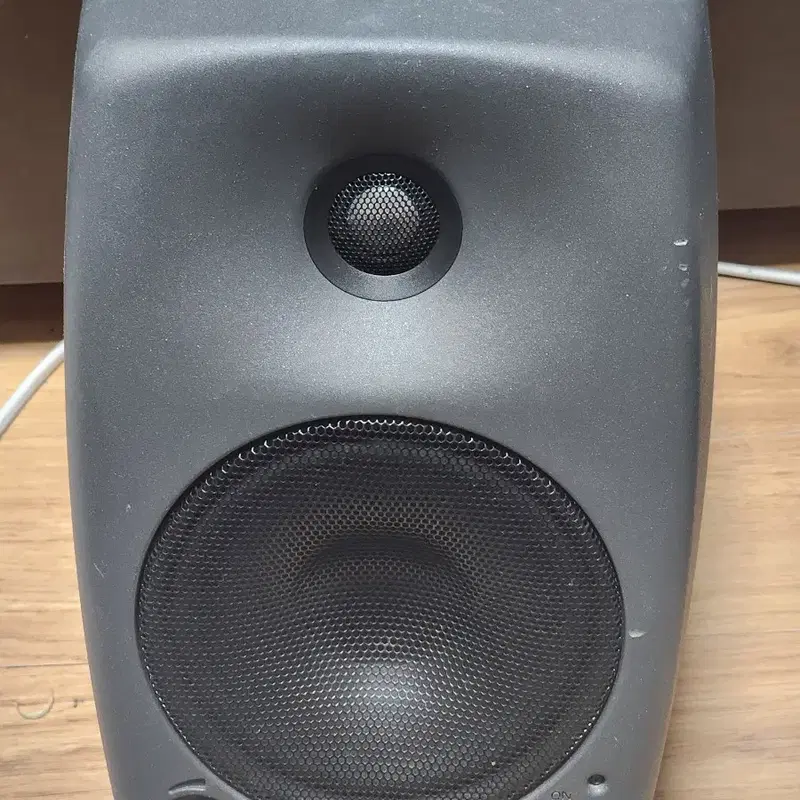 제네릭 8030a genelec 판매합니다