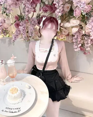 HONEY MEW 허니뮤우 2way 스타일 도킹 리본 상의