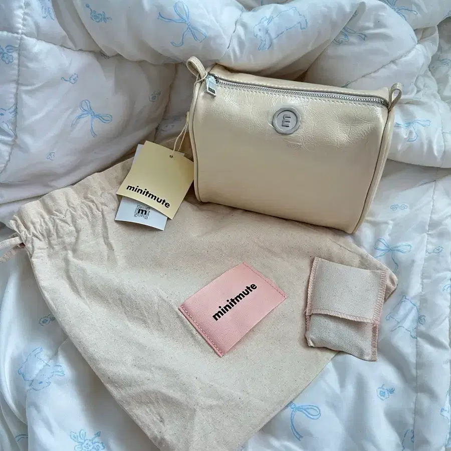 minitmute Brett Bag Mu Ivory (Original Version) | Bunjang Global