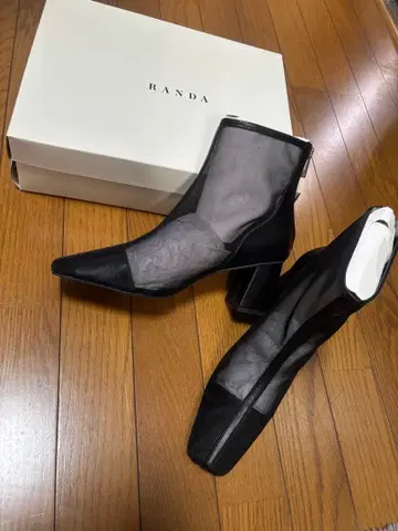 RANDA 메쉬 블랙 부츠