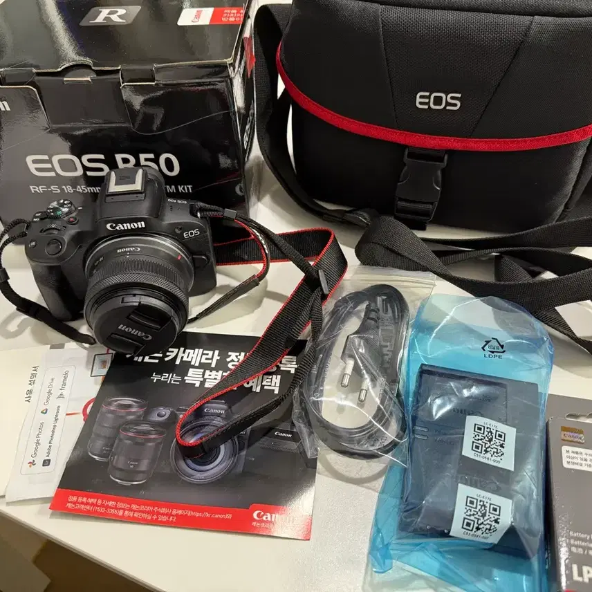 캐논 EOS R50 미러리스 카메라