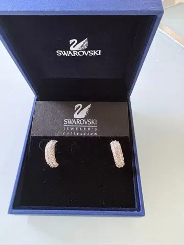 Swarovski 크리스탈 후프 귀걸이