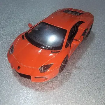 람보르기니 아벤타도르 (Lamborghini Aventador)