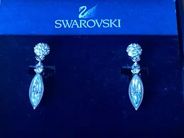 Swarovski 크리스탈 귀찌