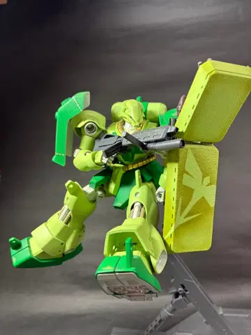 1/144 HGUC 기라 도가 페인팅 완료 완성품