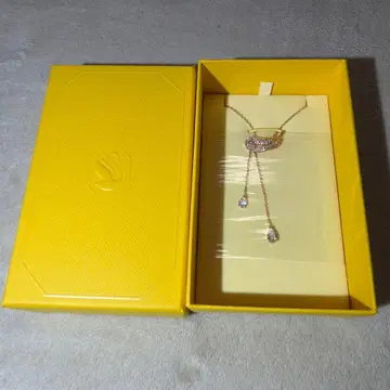 새상품 스와로브스키 목걸이