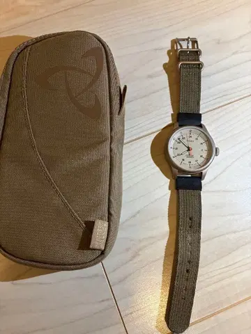 TIMEX MYSTERY RANCH 손목시계