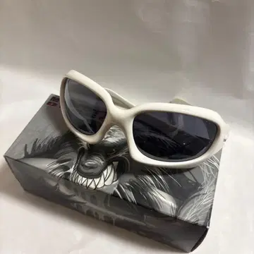 OAKLEY 오클리 Monster Doggle / 몬스터도글