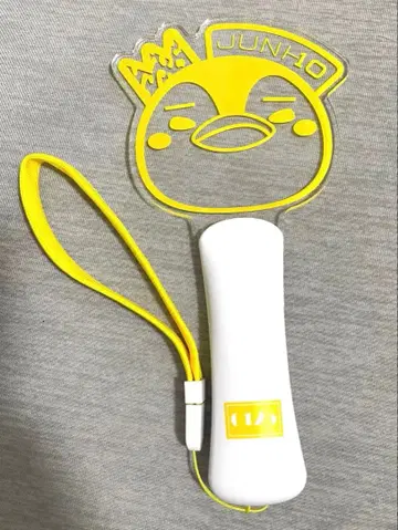 2PM 준호 응원봉 펭귄