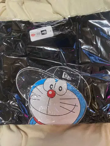 NEW ERA x 도라에몽 셔츠 블랙