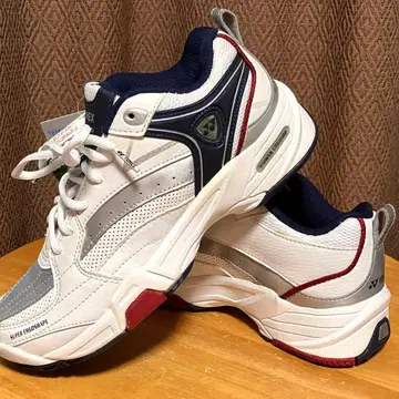미사용 새상품 YONEX 요넥스 파워 쿠션 206 23.5cm