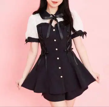 시크릿 허니 뷔스티에 절개 셋업 블랙
