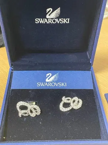 Swarovski 스완 모티브 귀걸이